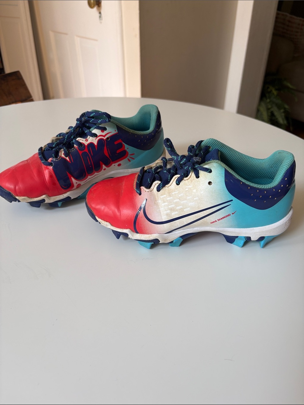 Nike Hyperdiamond Keystone Bomb Pop Crimson/Royal Blue
Baseball Cleat